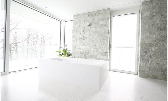 abitazione-con-bianco-carrara-casa-in-svizzera-architetto-locher-e-partner