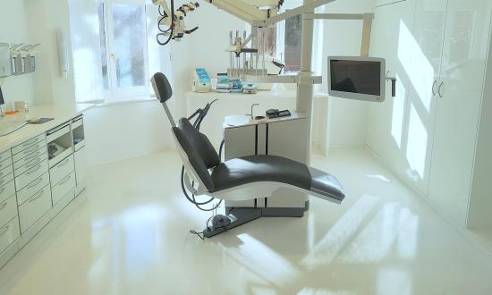 studio-dentista-in-austria-arch-guggenberg-valerie