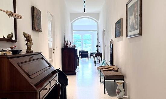 privatwohnhaus-in-tramin-in-bianco-carrara