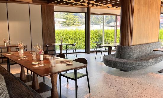 terrazzo-im-restaurant-juma-in-leifers-projektant-studio-settari-bozen