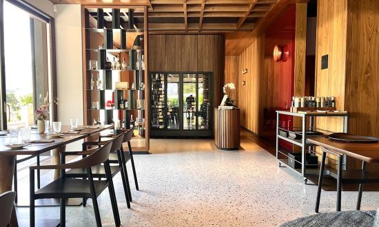 terrazzo-im-restaurant-juma-in-leifers-projektant-studio-settari-bozen