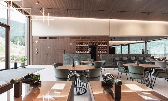 cantina-vini-a-brentonico-ert-1050-wine-shop-tn-krej-architecture